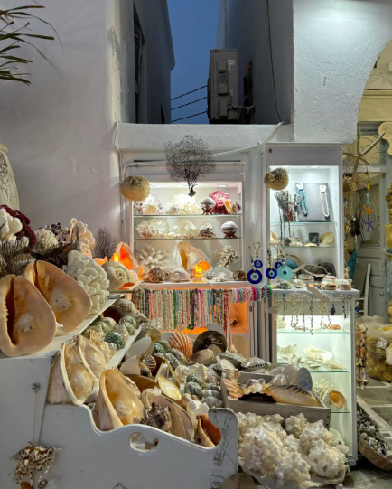 Discover the 5 Best Souvenirs to Bring Home From Greece for Unique Memories